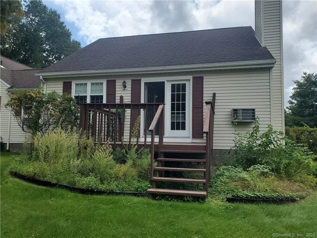 420 Lady Bug Ln - Photo 2 of 11