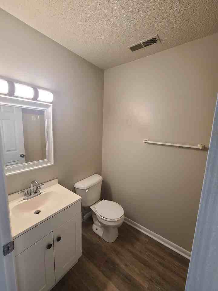 408 S Ayersville Rd #408D - Photo 4 of 6