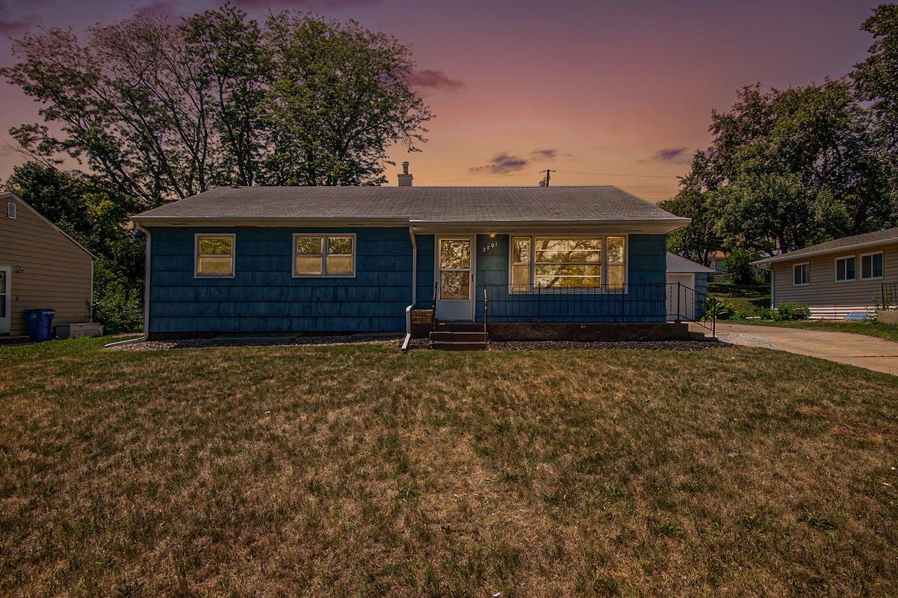 2701 S Norton Ave #1 - Photo 2 of 35