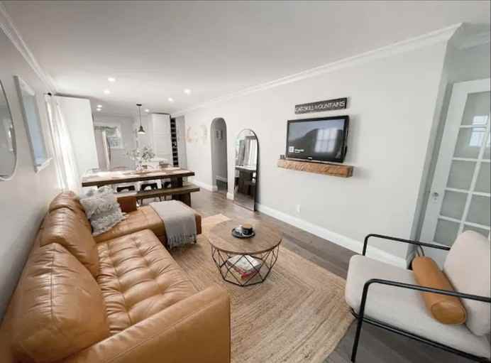 446 Glencoe Dr - Photo 2 of 25