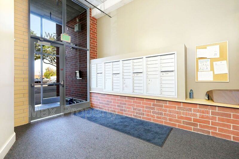 309 E 5th St #505 - Photo 3 of 41