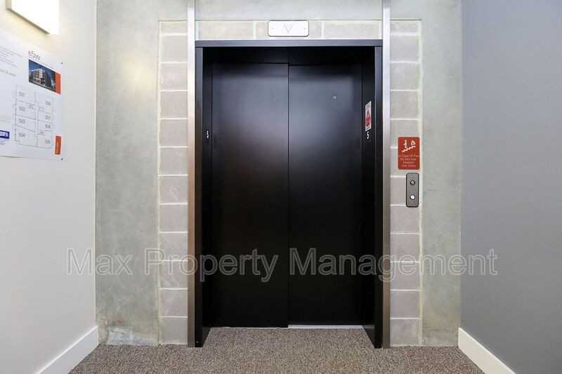 309 E 5th St #505 - Photo 5 of 41