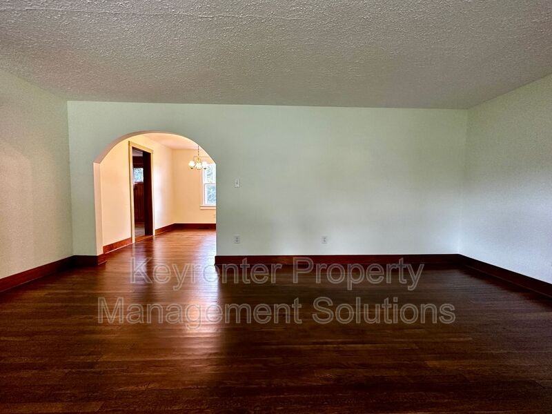 128 Vedette Avenue - Photo 5 of 29