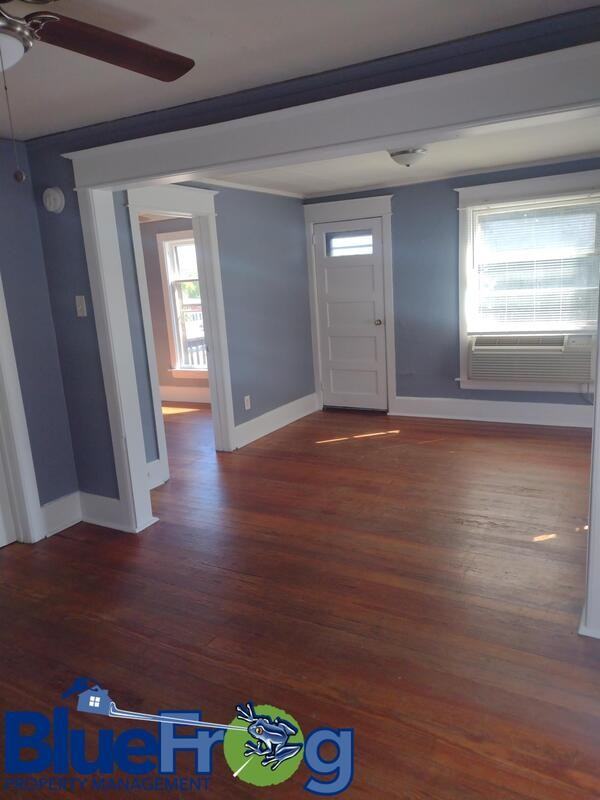 1112 S 11th St - Photo 2 of 10