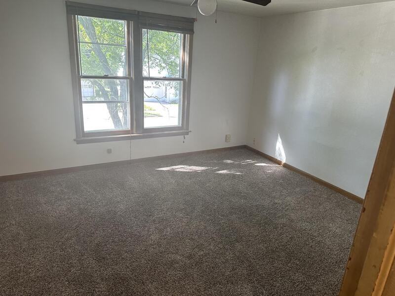 326 326/328 Mill Street - Photo 2 of 11