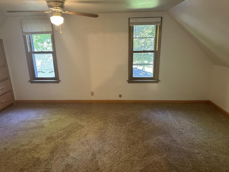326 326/328 Mill Street - Photo 3 of 11