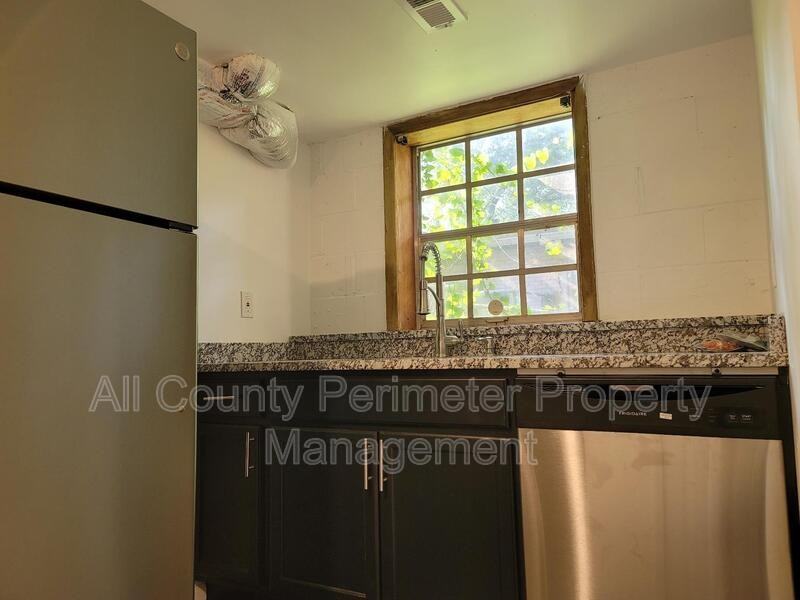 4336 Hickory Wood Ln #B - Photo 2 of 9