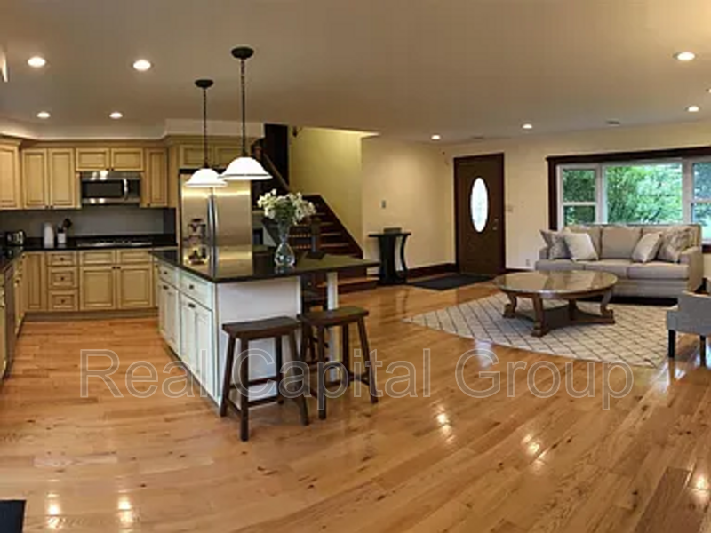 91 Berkshire Blvd - Photo 3 of 20