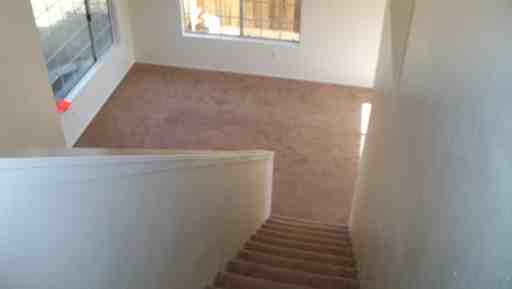 21895 Oleander Ave - Photo 3 of 6