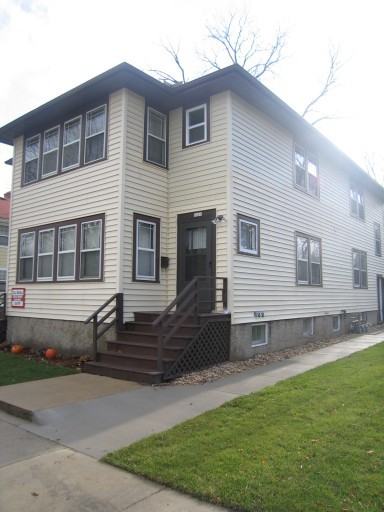 1111 Emerald St - Photo 2 of 10