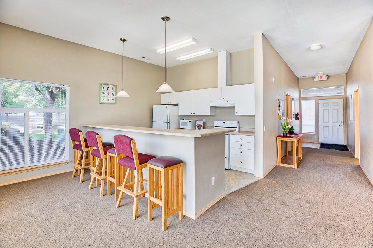 Chaparral Apartments - Photo 3 of 10