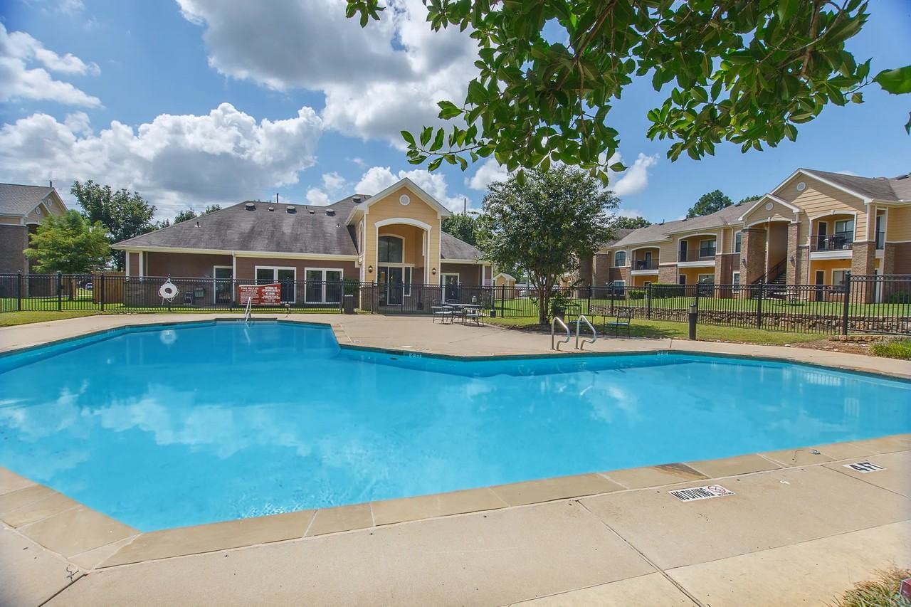 High Meadow Apartments - Photo 7 of 7