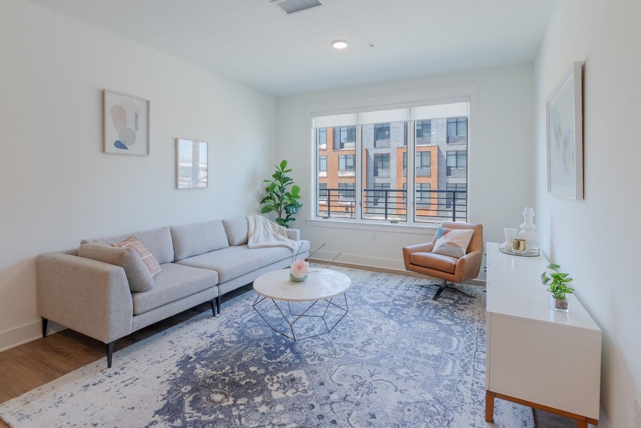 537 Frank E Rodgers Blvd S #303 - Photo 2 of 9