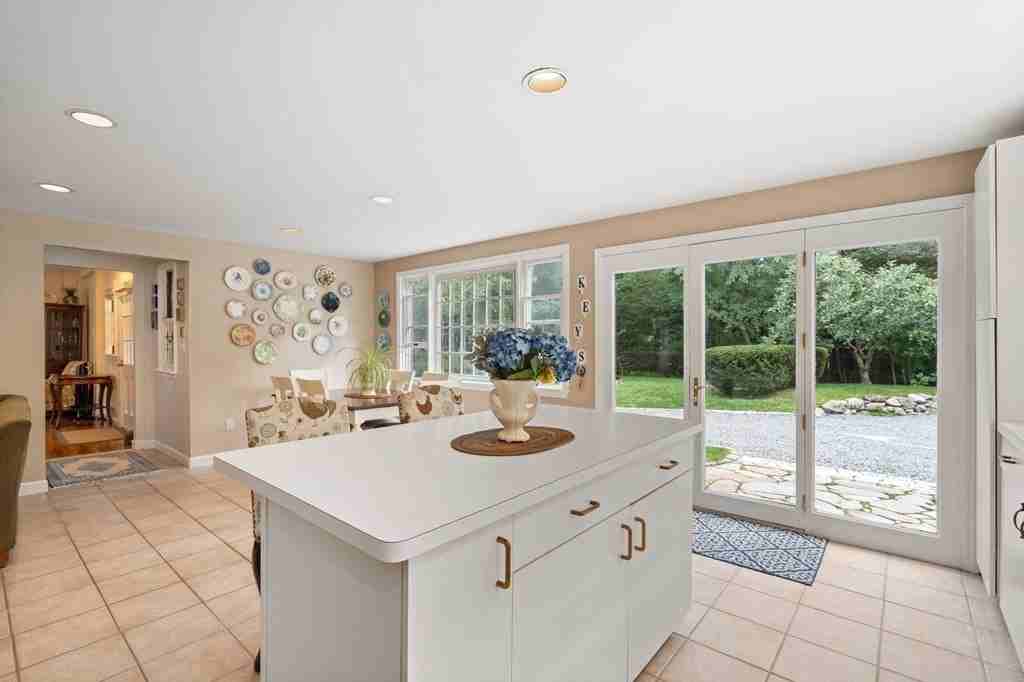 956 Blue Hill Ave #NA - Photo 3 of 34