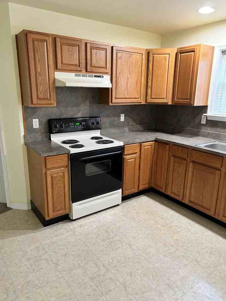 1400 N West End Blvd #2UPSTAIRS - Photo 2 of 13