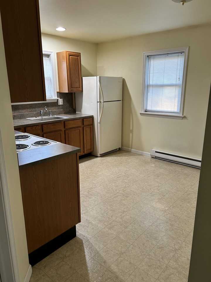 1400 N West End Blvd #2UPSTAIRS - Photo 3 of 13