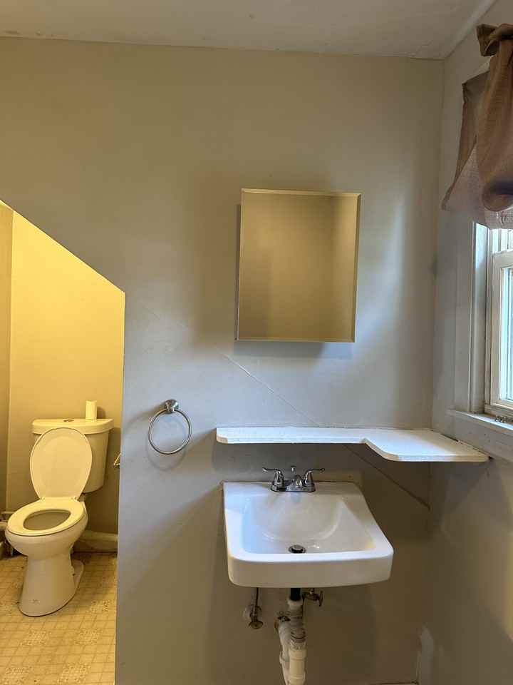 156 Main St #6 - Photo 2 of 6