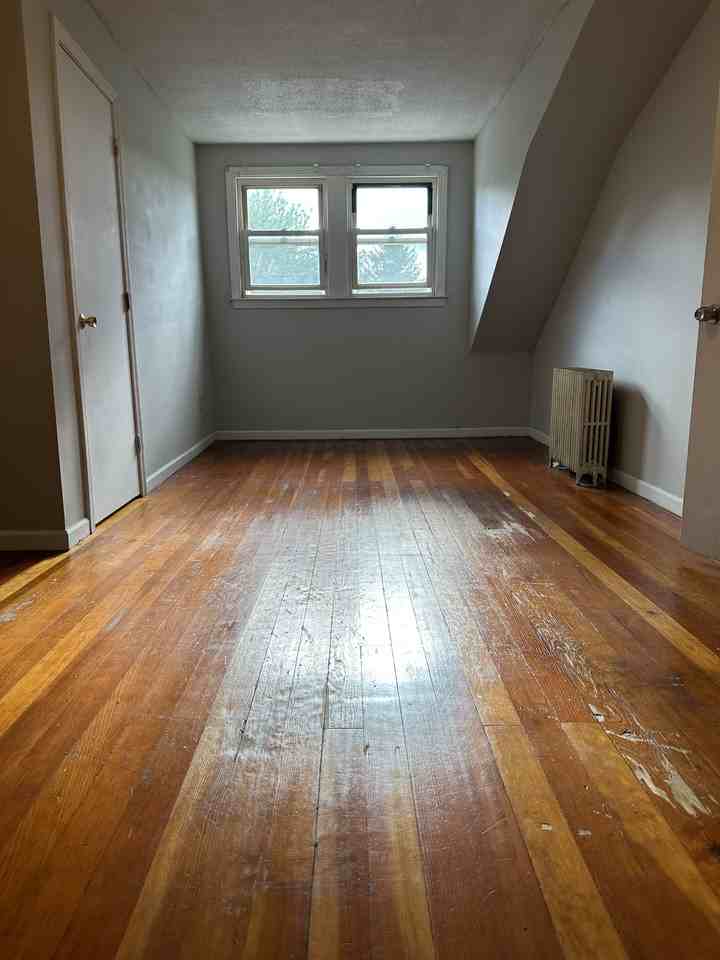 156 Main St #6 - Photo 3 of 6