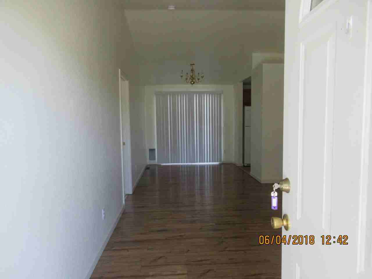 1300 W Aylesbury Ct #NA - Photo 2 of 10