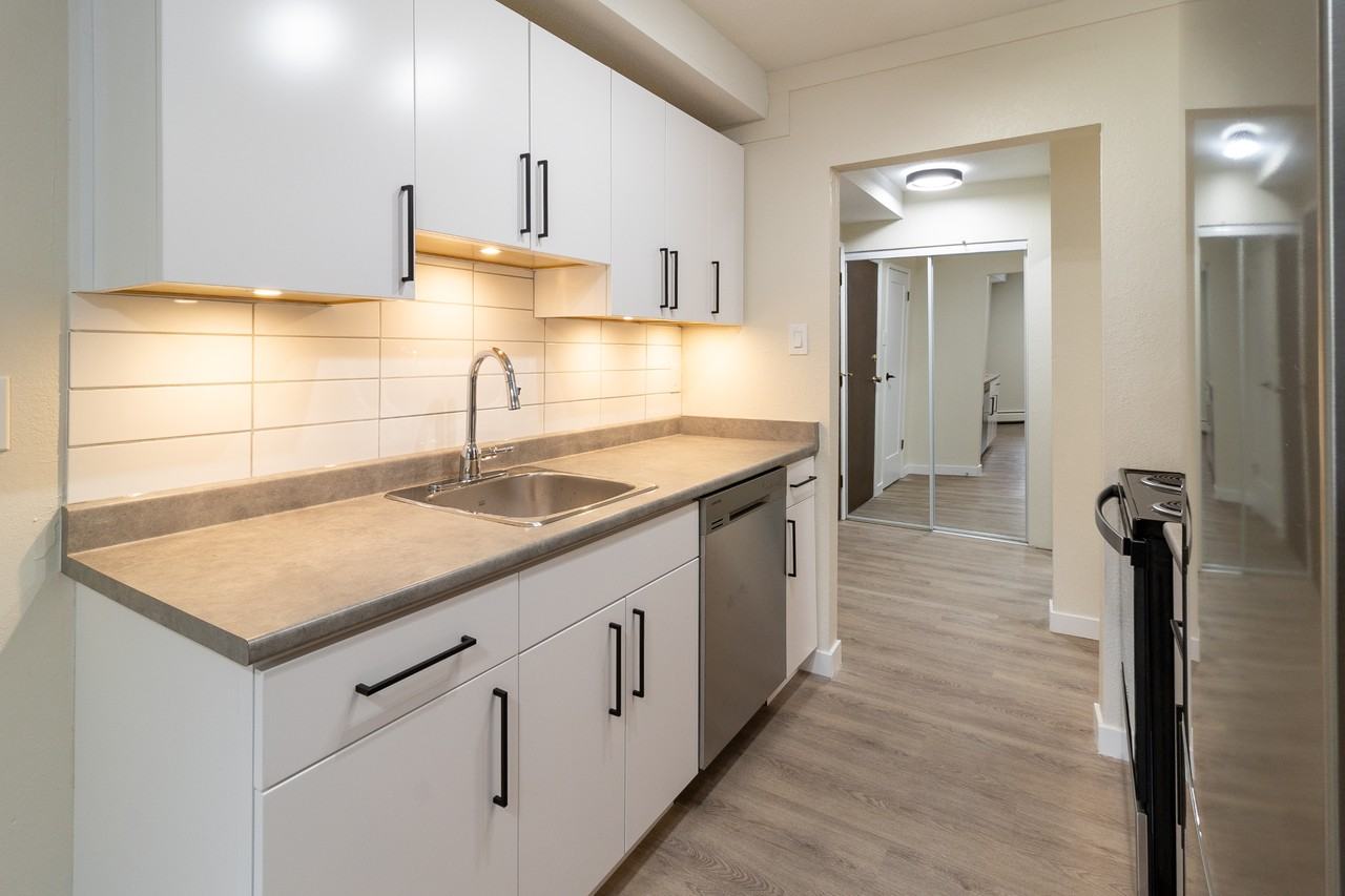 Tiffany Gardens Apartments - Photo 3 of 14