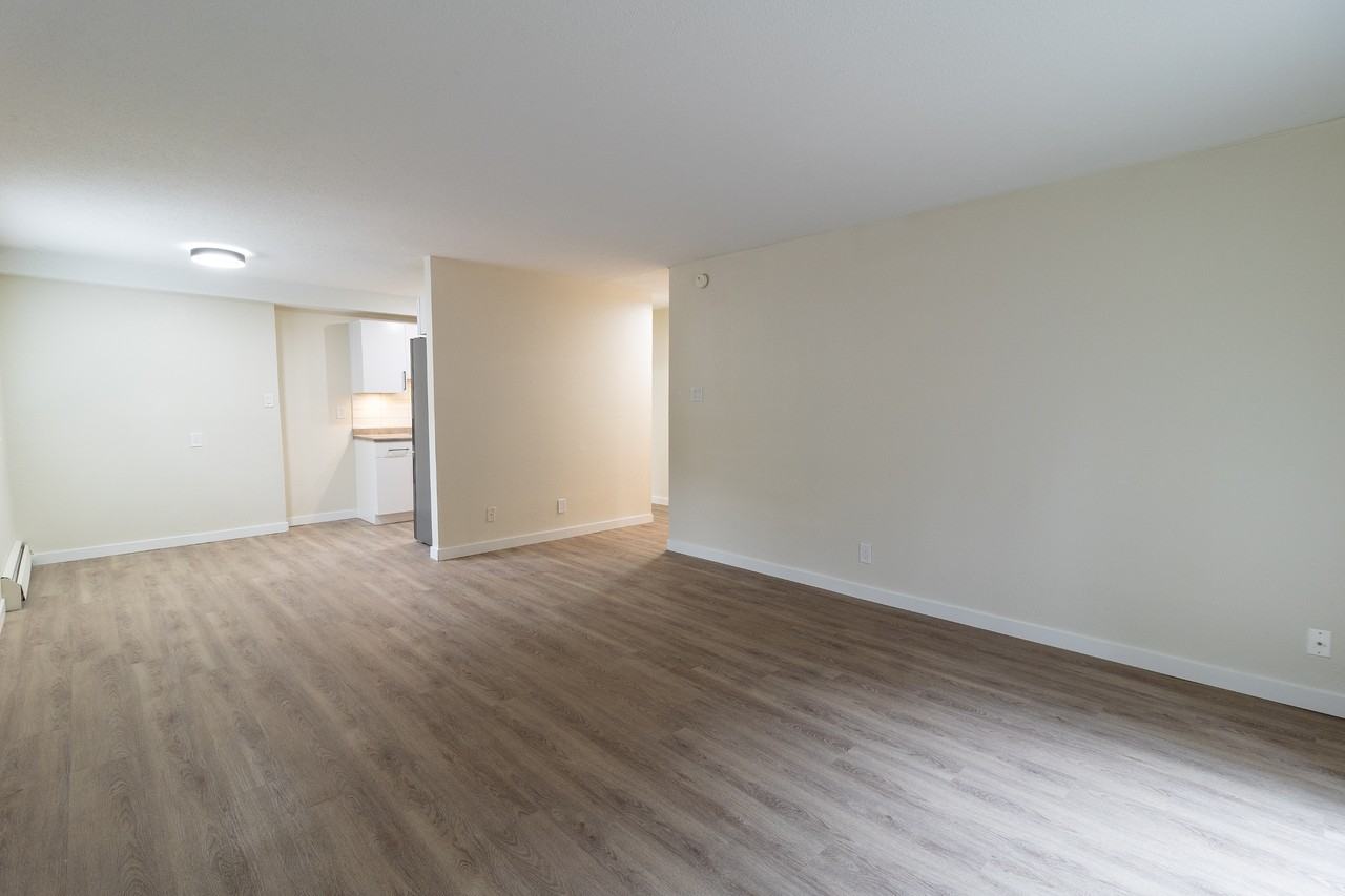 Tiffany Gardens Apartments - Photo 6 of 14