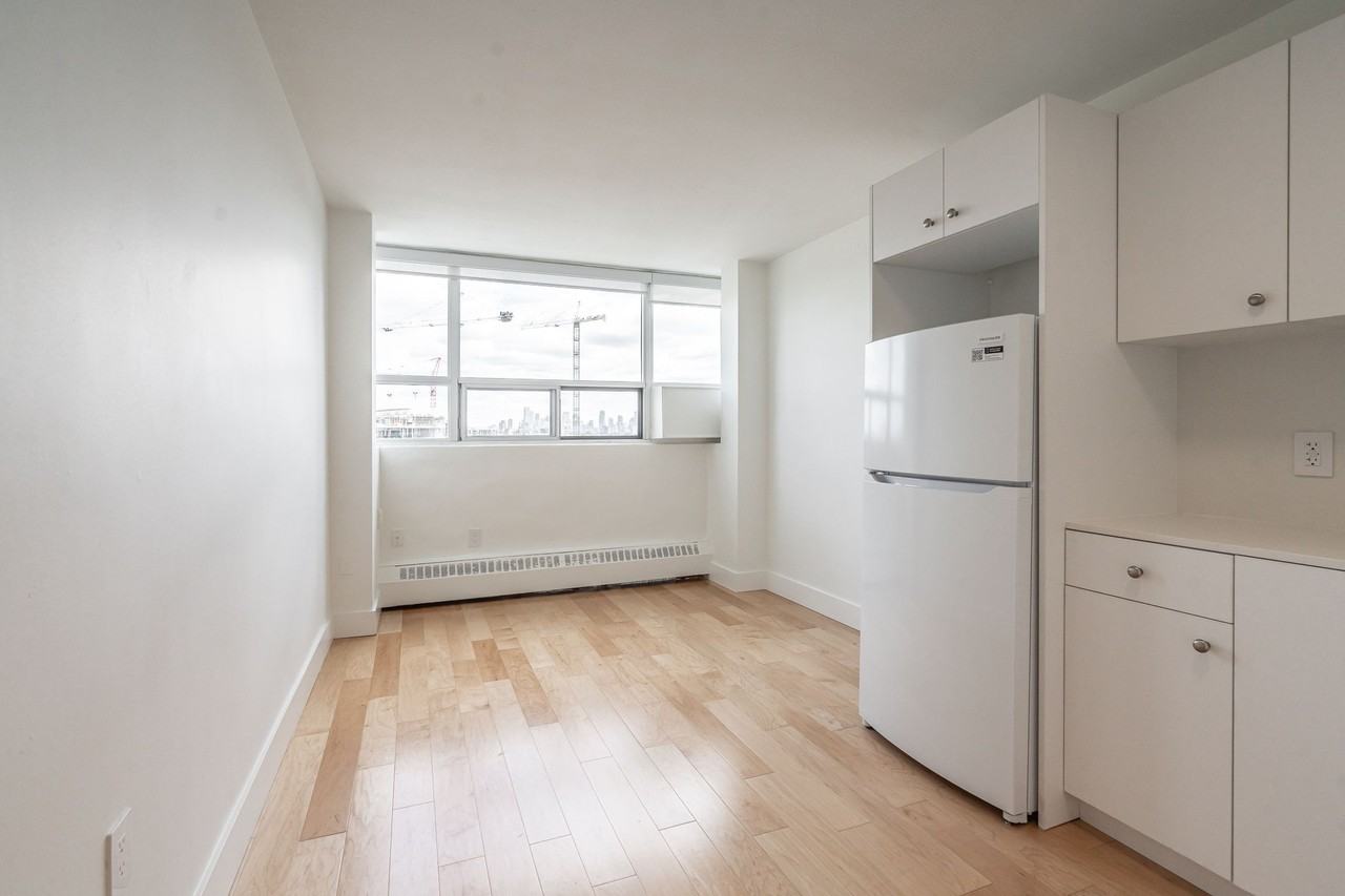 730 St. Clarens Apartments 730 Saint