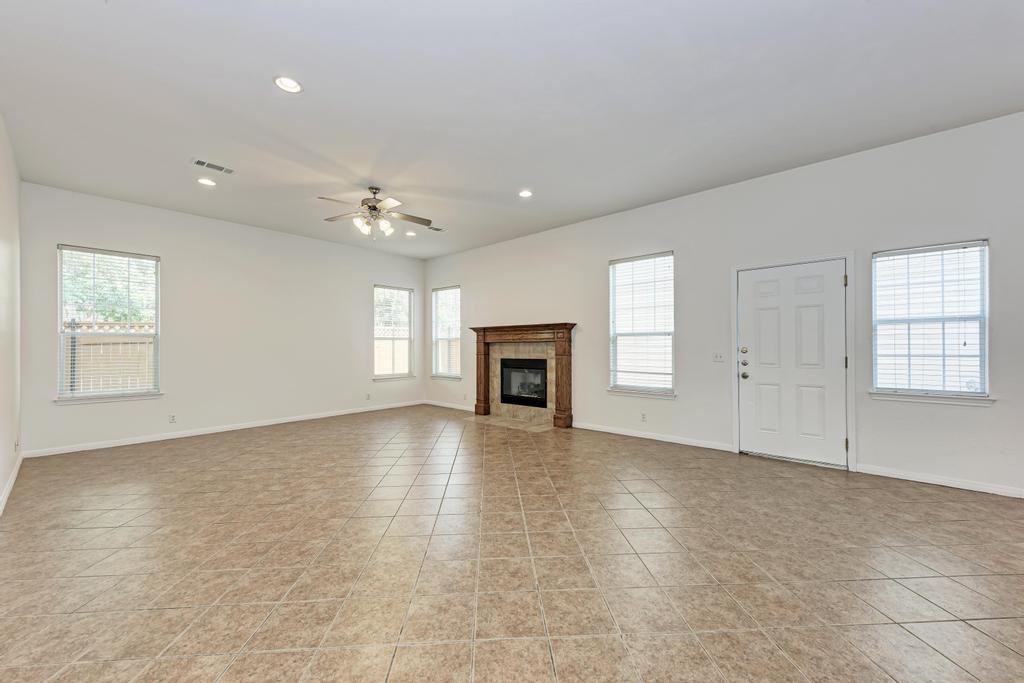 1906A W 42nd St #A - Photo 5 of 26