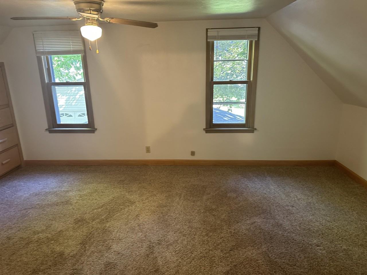 326/328 Mill Street - 326 - upper #326UPPER - Photo 3 of 11