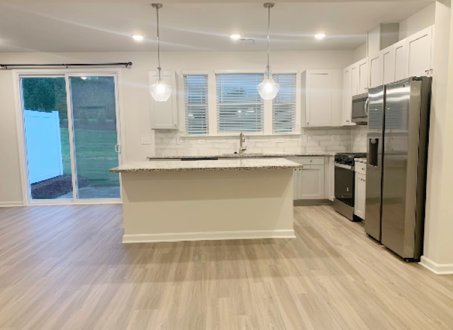 612 Creekway Dr #1 - Photo 2 of 16