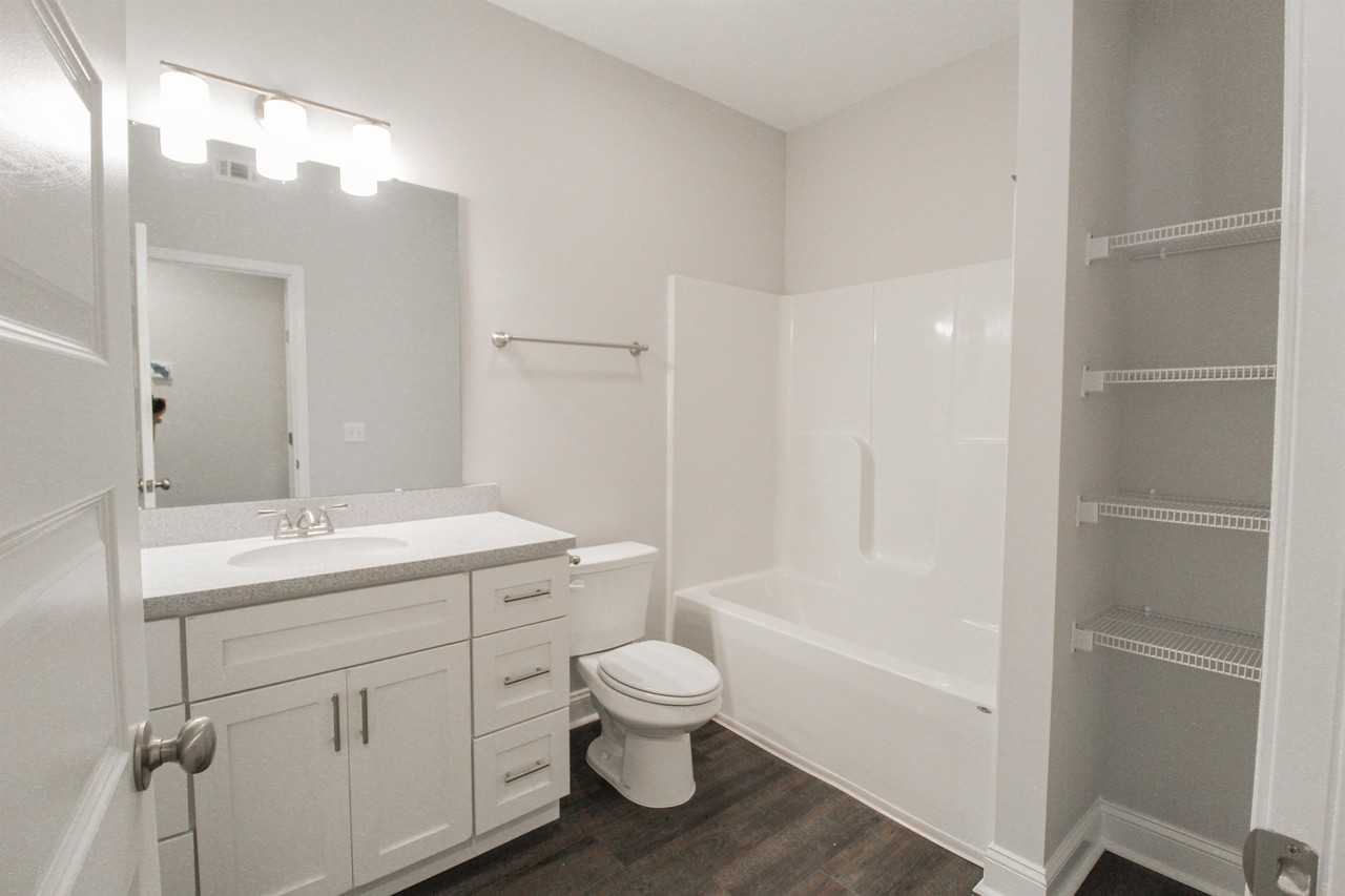 130 Briarwood Rd #108 - Photo 4 of 6