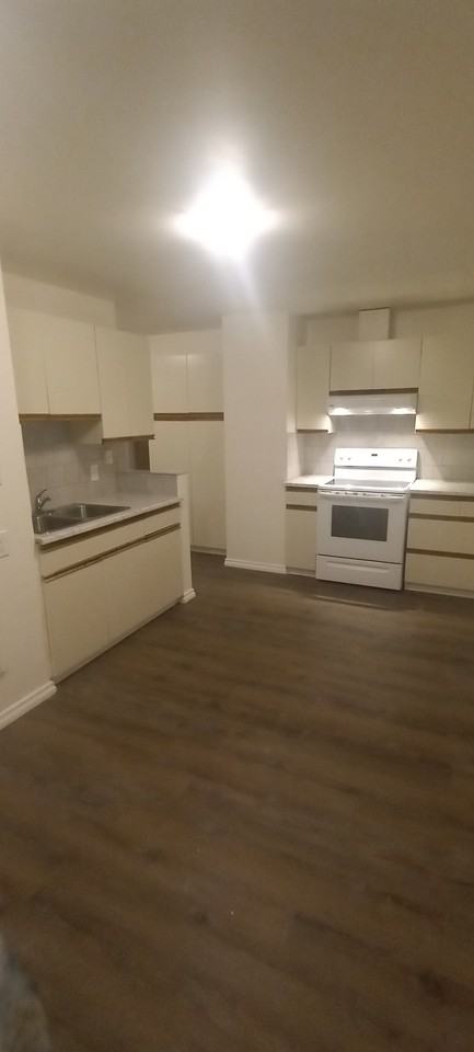 4006 McLellan Street - Photo 3 of 10