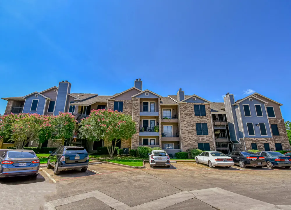 Springfield Crossing Apartments - Photo 7 of 23