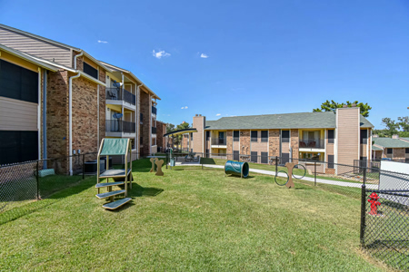 Tuscany Apartments - Photo 4 of 46