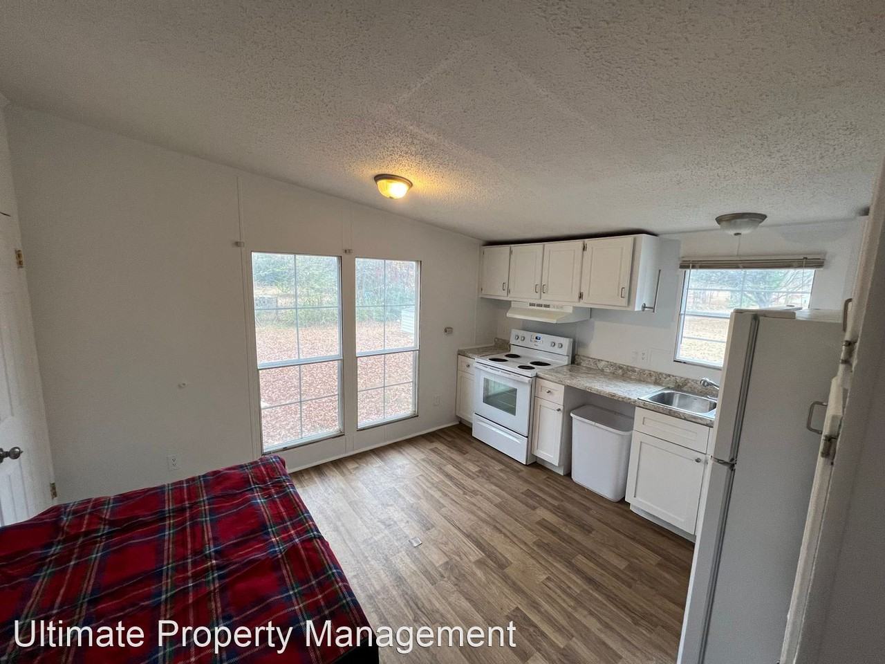 144 Cypress Ct - Photo 3 of 16