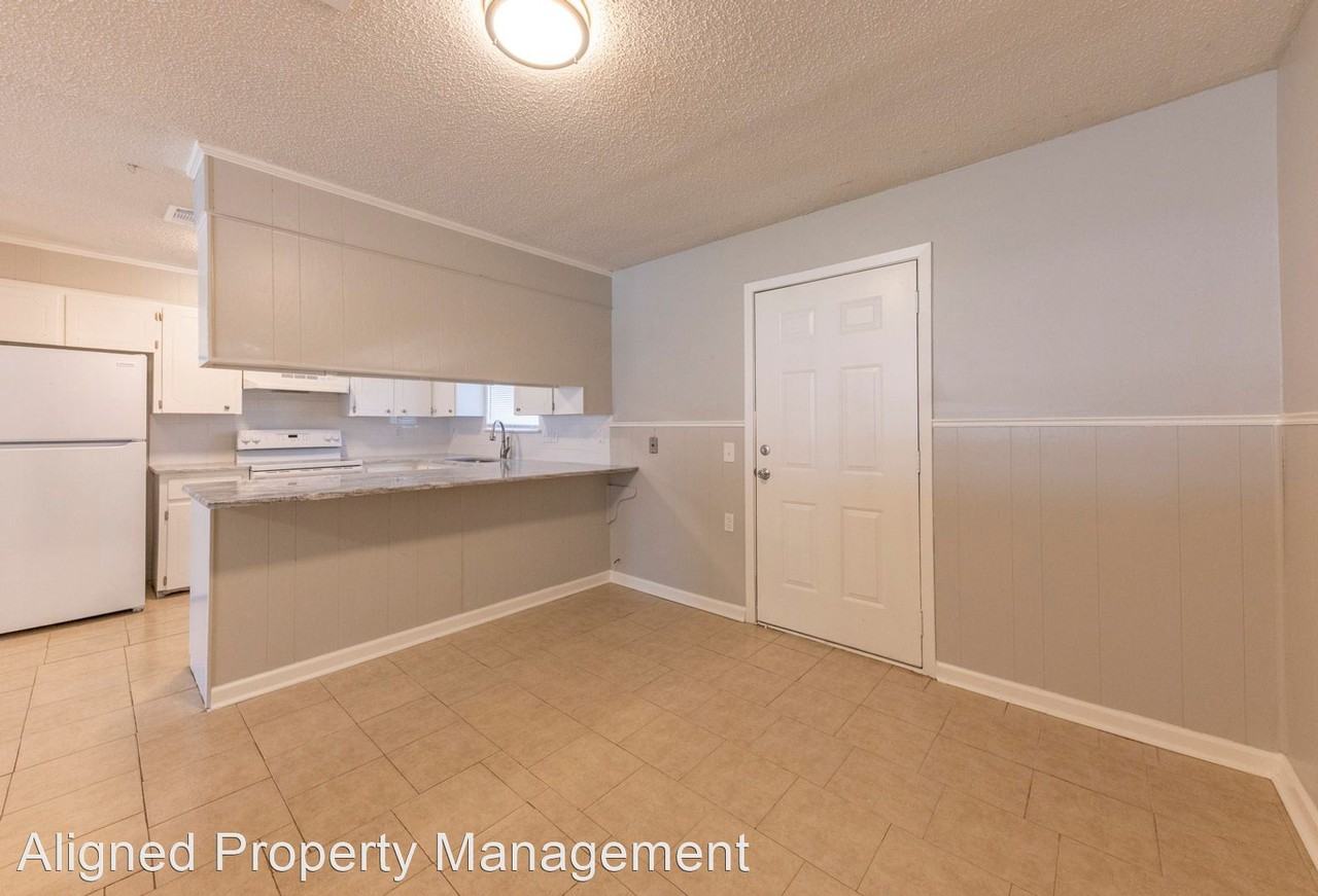 1216 Oakdale St - Photo 2 of 34