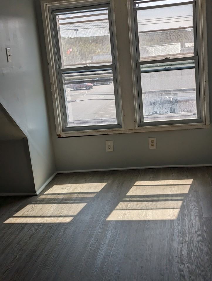 641 South St #2 - Photo 3 of 5