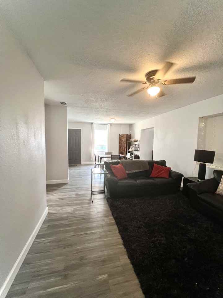 905 Poplar Ln #NA - Photo 3 of 21