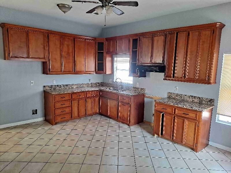 6904 Avenue S - Photo 2 of 8