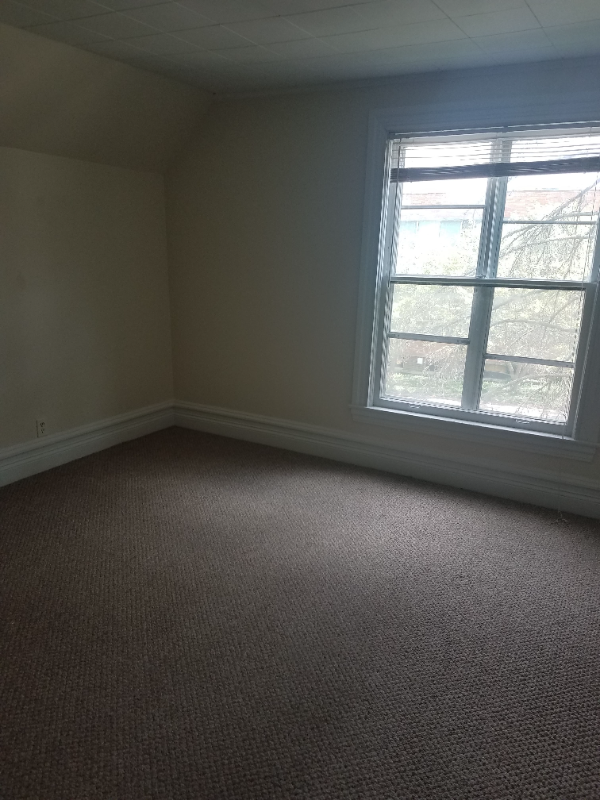 115 N 5th St - Photo 5 of 10