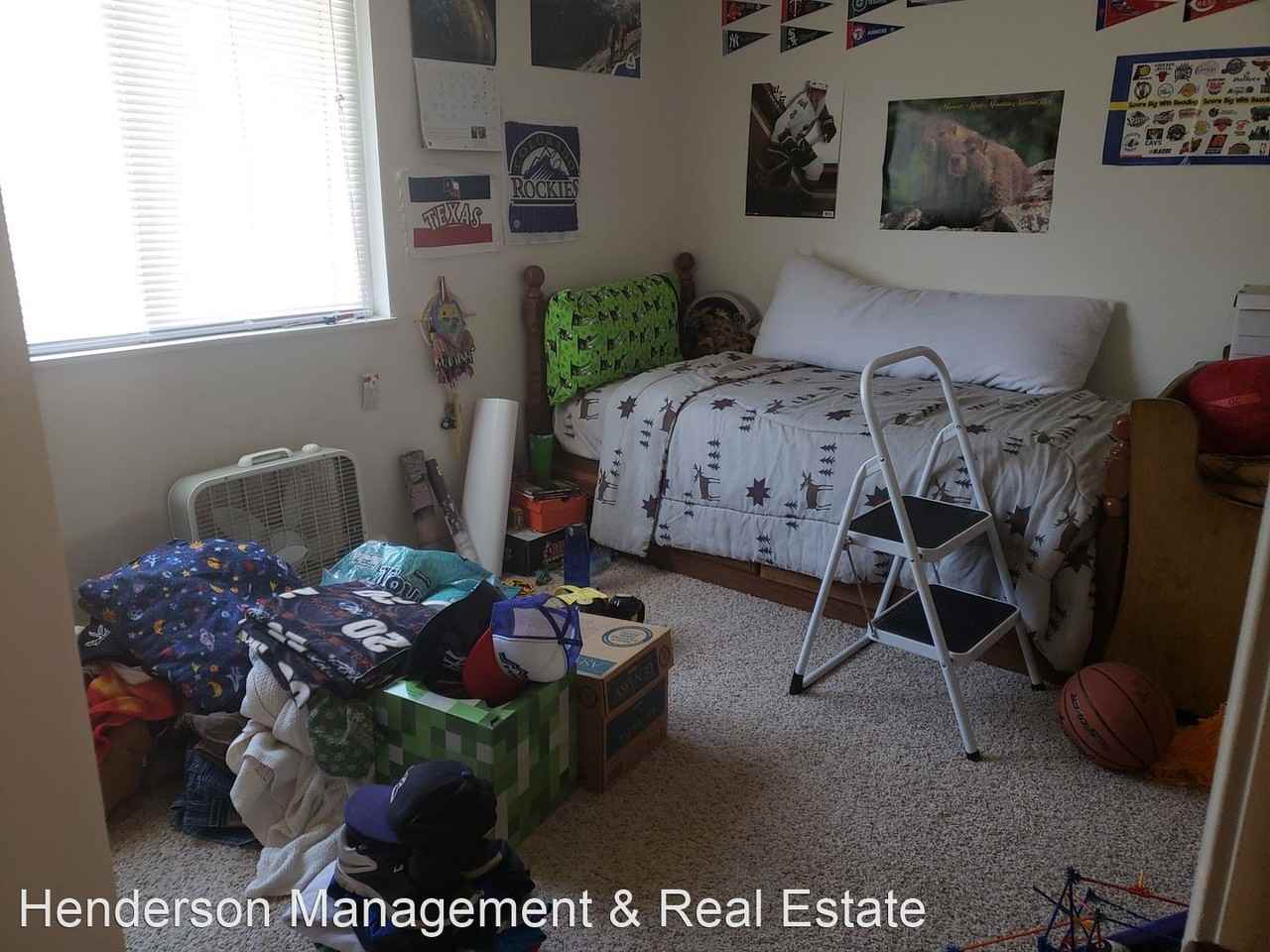 511 Peterson Drive - Photo 3 of 8