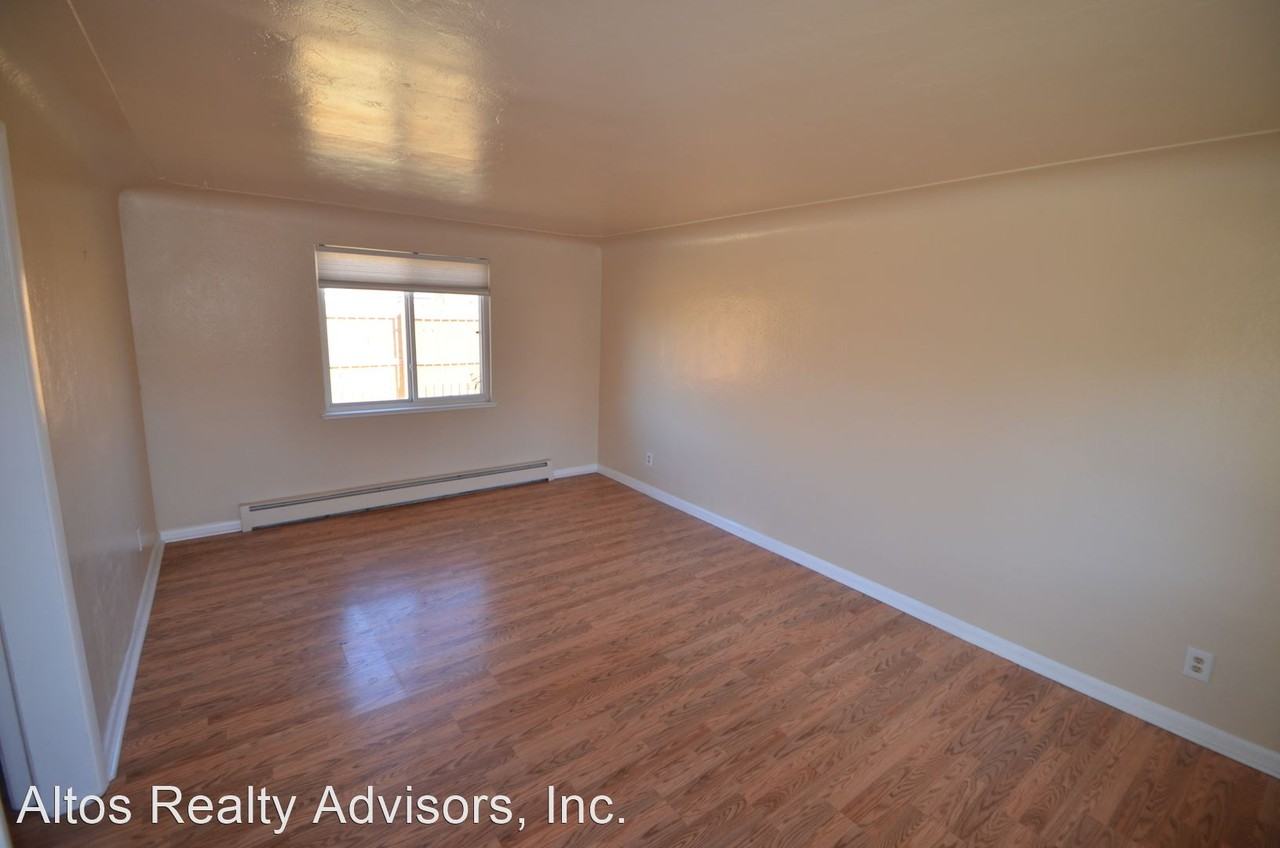 3718 Jay St - Photo 3 of 8