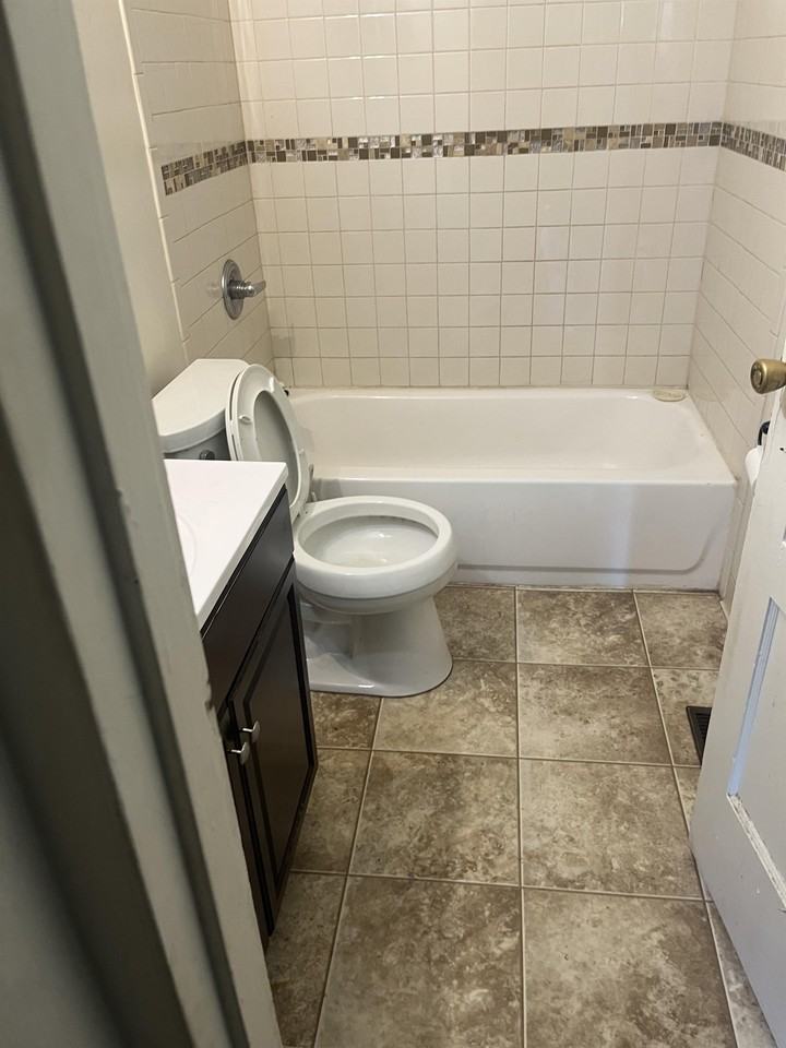 2231 Delavan Dr #1 - Photo 5 of 11