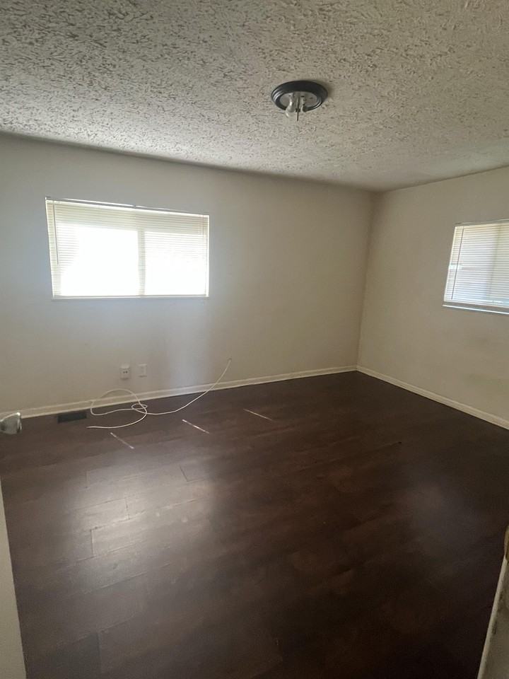 2231 Delavan Dr #1 - Photo 6 of 11