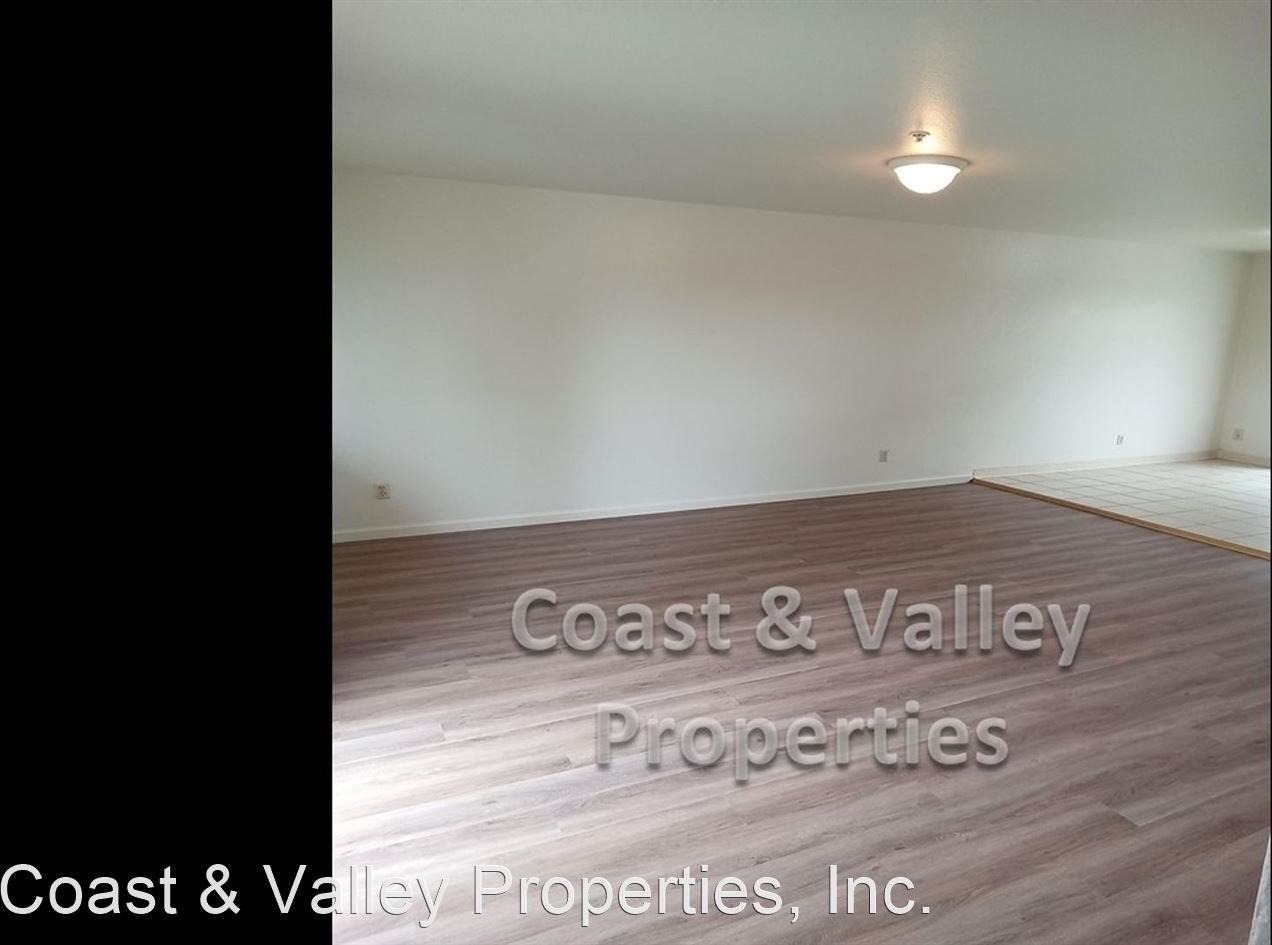 113 - 119 Gonda Street - Photo 3 of 6