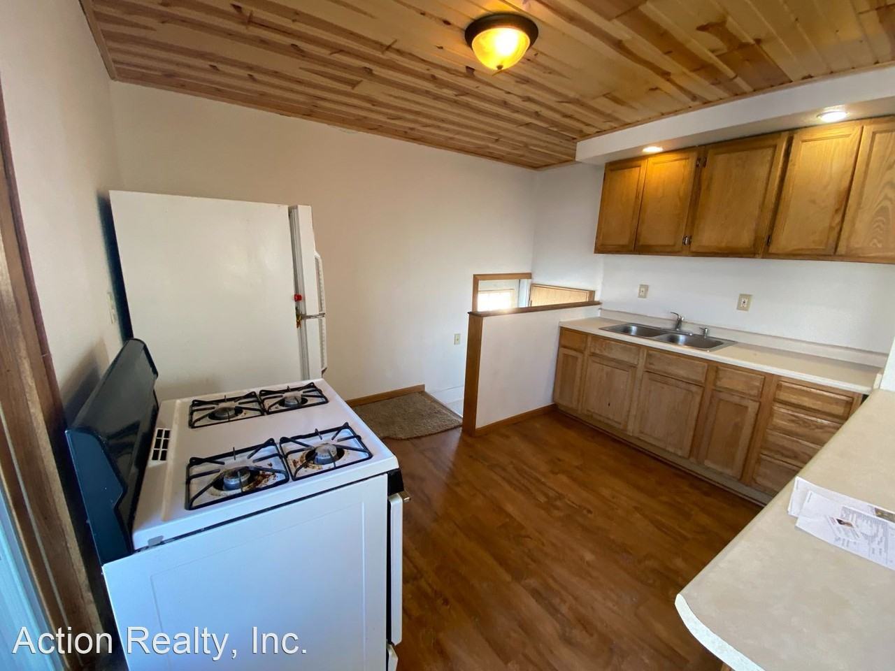 2010 1st Ave N - Photo 2 of 18