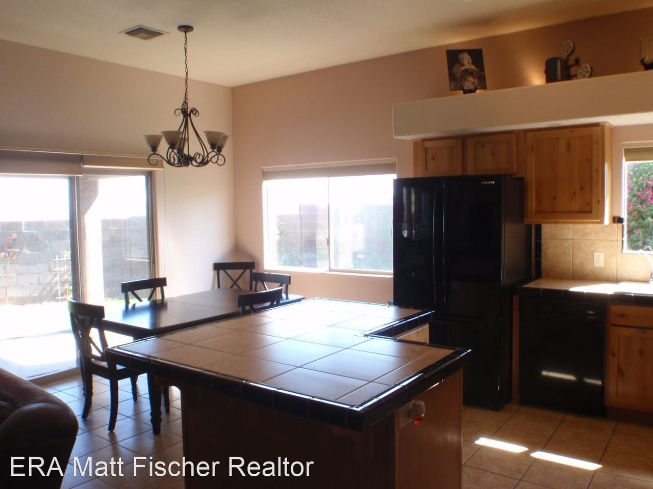 11126 S Cony Ave - Photo 3 of 32