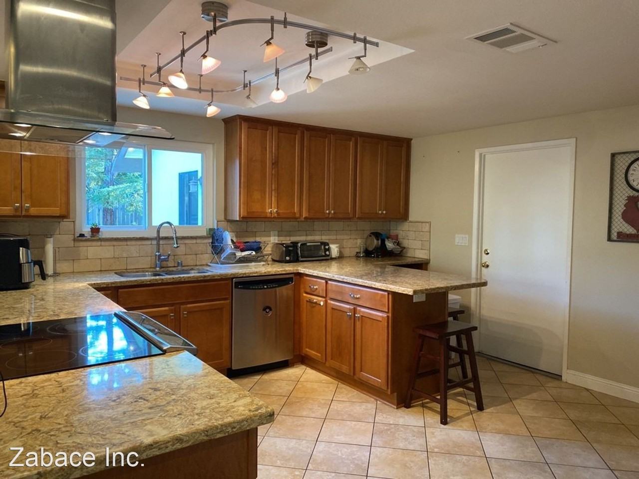 3300 Canoe - Photo 3 of 12