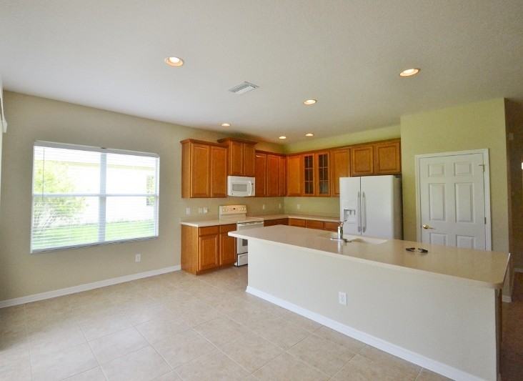 2205 123rd Terrace E - Photo 3 of 11