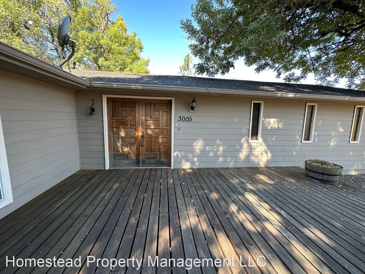 3005 Riddell Rd - Photo 2 of 50