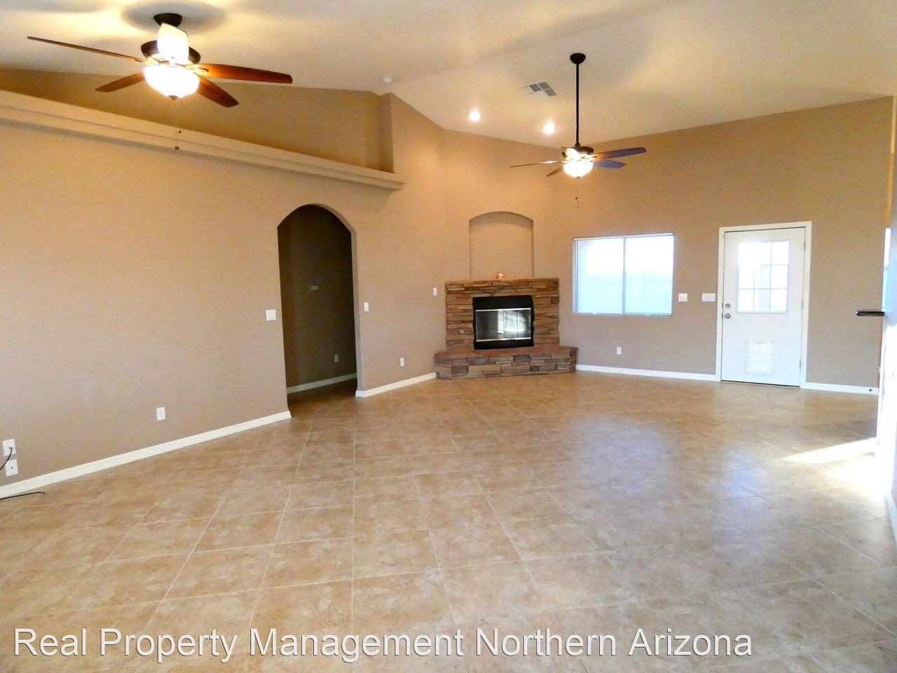 2101 Buena Vista Dr - Photo 2 of 50
